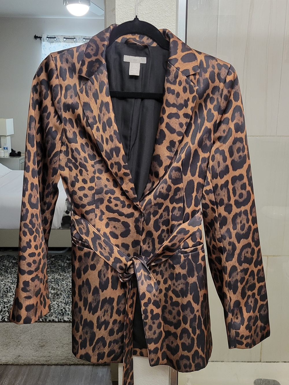 Leopard Blazer - Picture 8 of 8